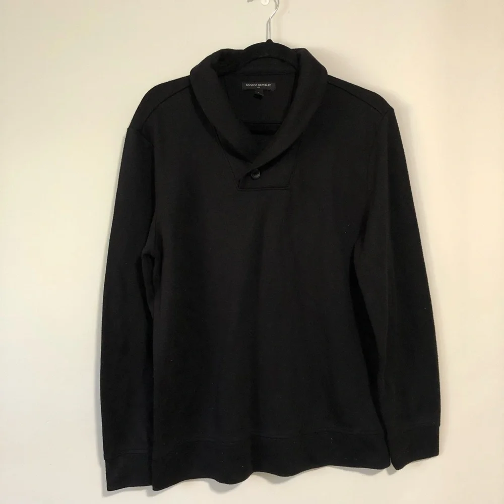 Banana Republic black men’s sweater large